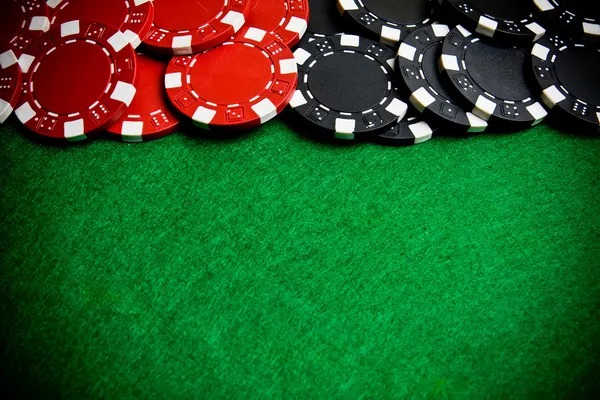Live dealer studio at meteorqq showing blackjack table with professional dealer